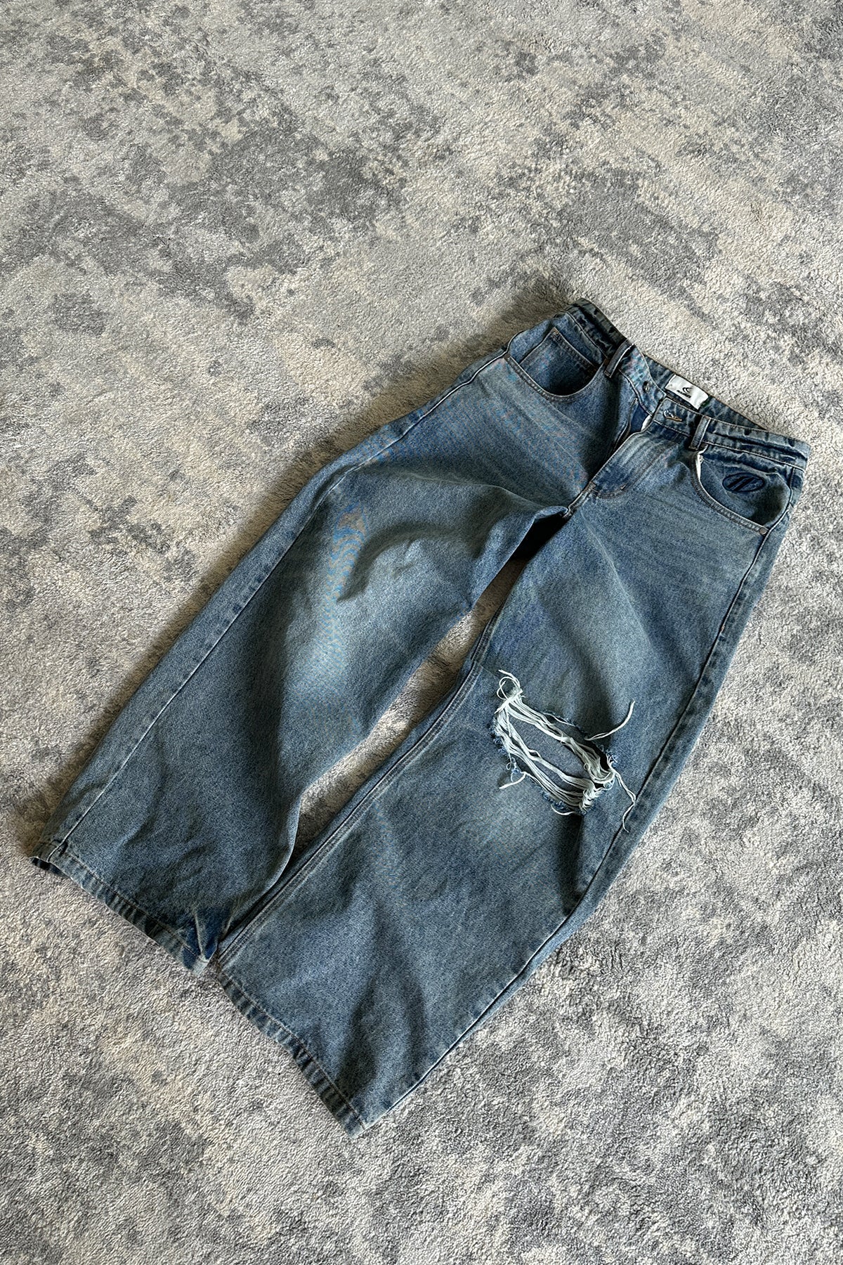 Ripped Oversized Washed Blue Jeans